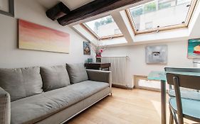 La Mansardina Di Giuly By Quokka 360 - Bright Attic Apartment In The Centre Of Como